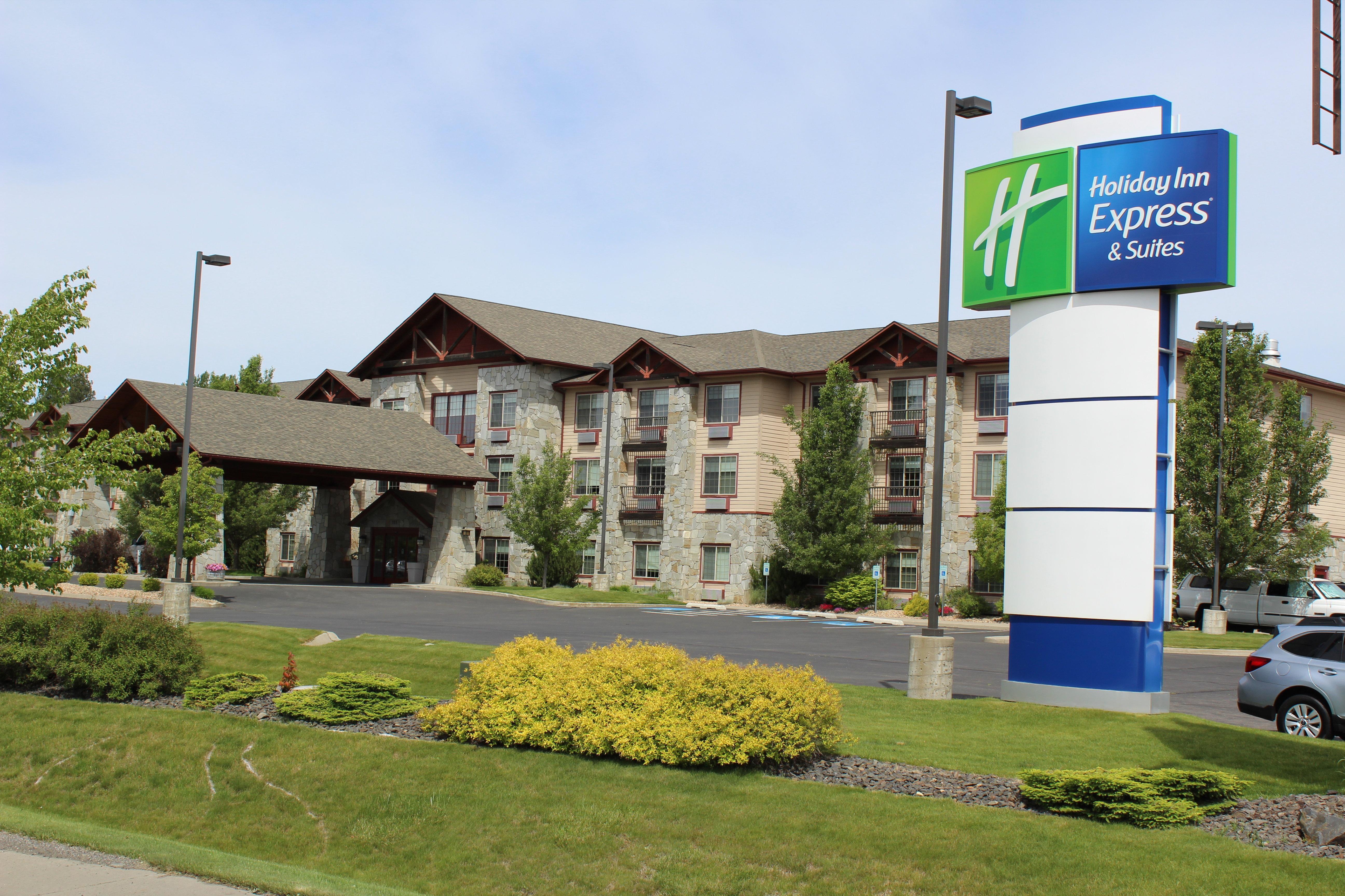 Holiday Inn Express & Suites Cheney By Ihg Exterior photo